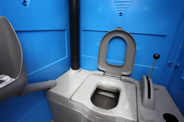 Best Porta potty delivery and setup  in Shorewood, IL